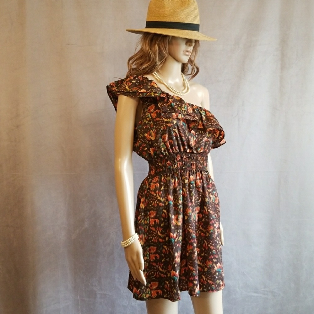 One shoulder dress - Picture 4 of 8